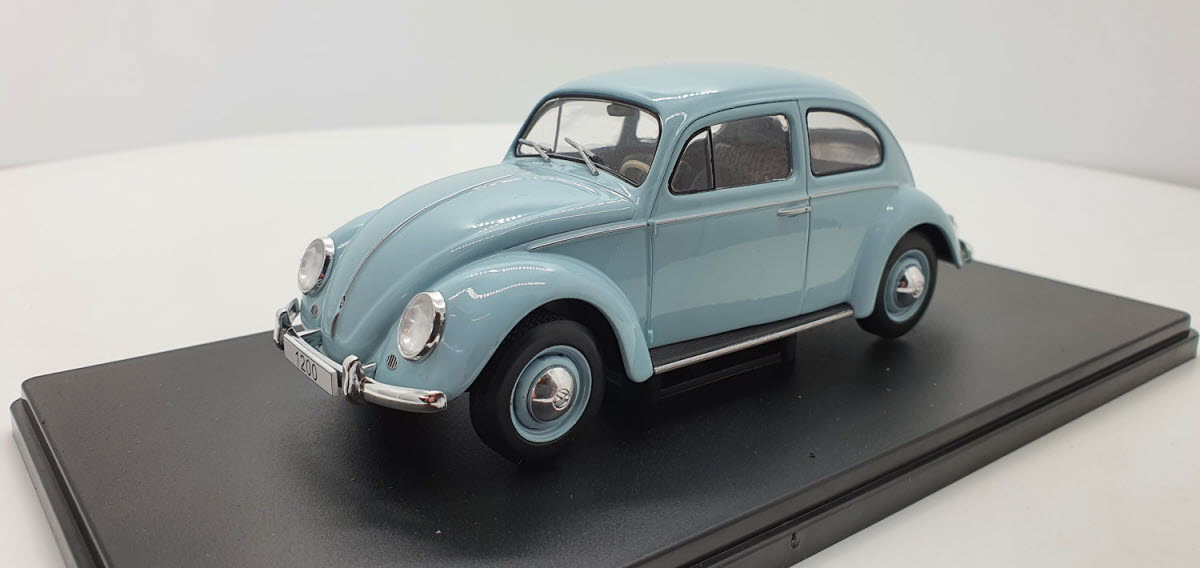 Calamiteit Pogo stick sprong uitdrukken WhiteBox Volkswagen Kever 1960 licht blauw